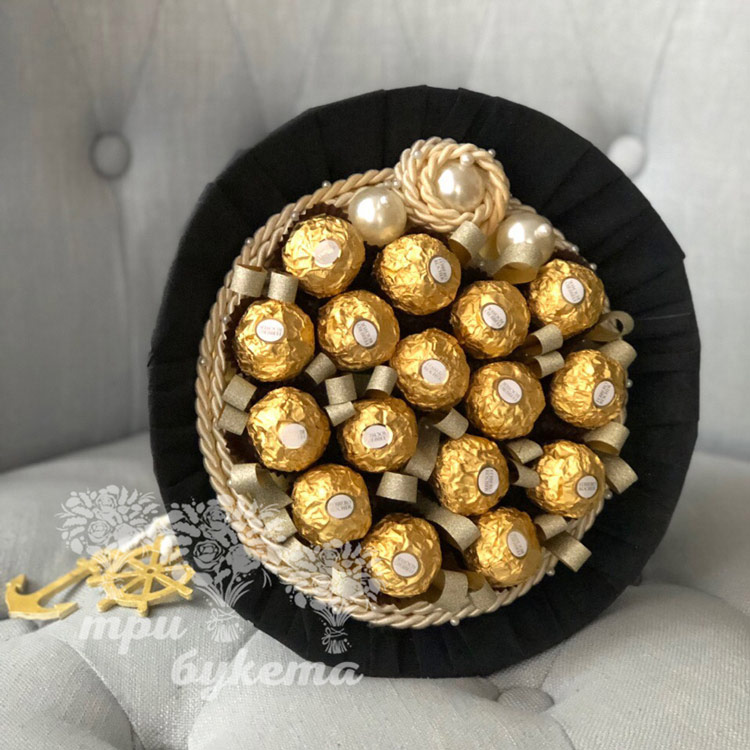 Букет из 16 «Ferrero Rocher» (вид сверху)