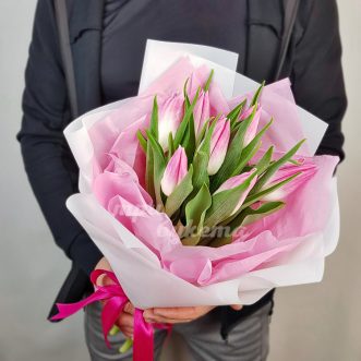 Букет из 7 розовых тюльпанов